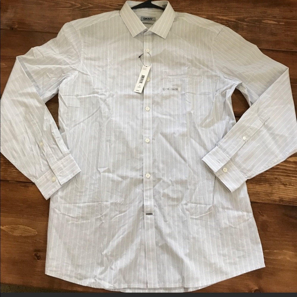 DKNY MENS SLIM FIT DRESS SHIRT. SIZE L